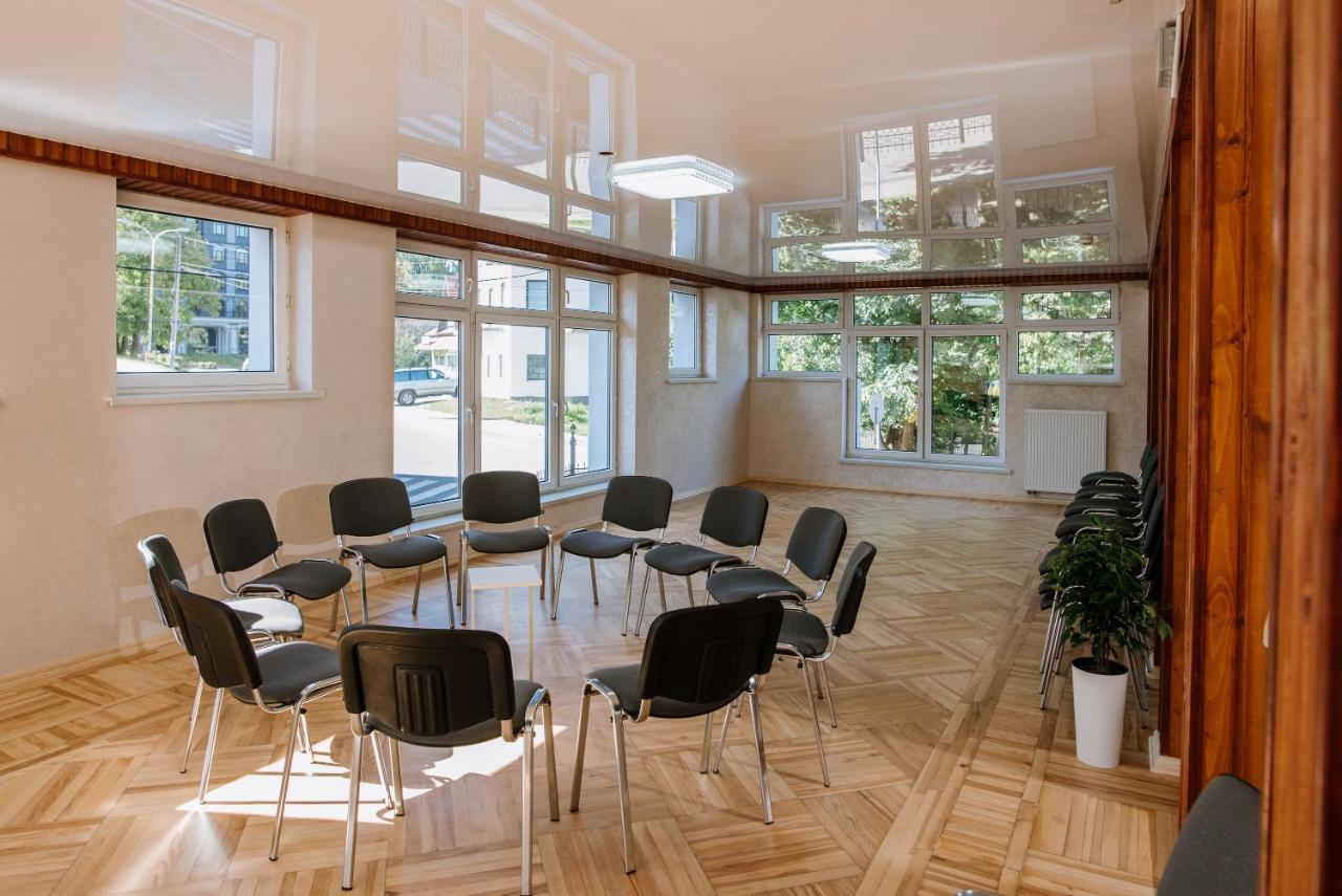 Оранта Hotel Truskavets Ngoại thất bức ảnh