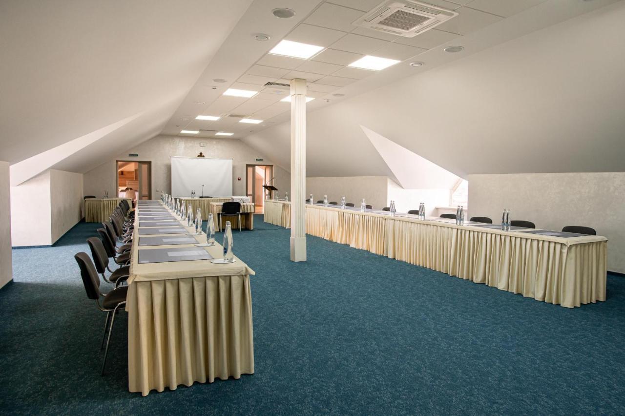 Оранта Hotel Truskavets Ngoại thất bức ảnh